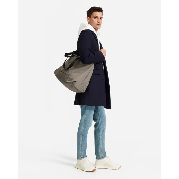 Everlane Warm Charcoal The ReNew Transit Weekender - Picture 8 of 9